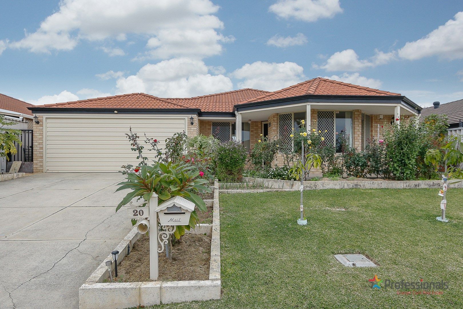 20 Truscott Elbow, Alexander Heights WA 6064, Image 1