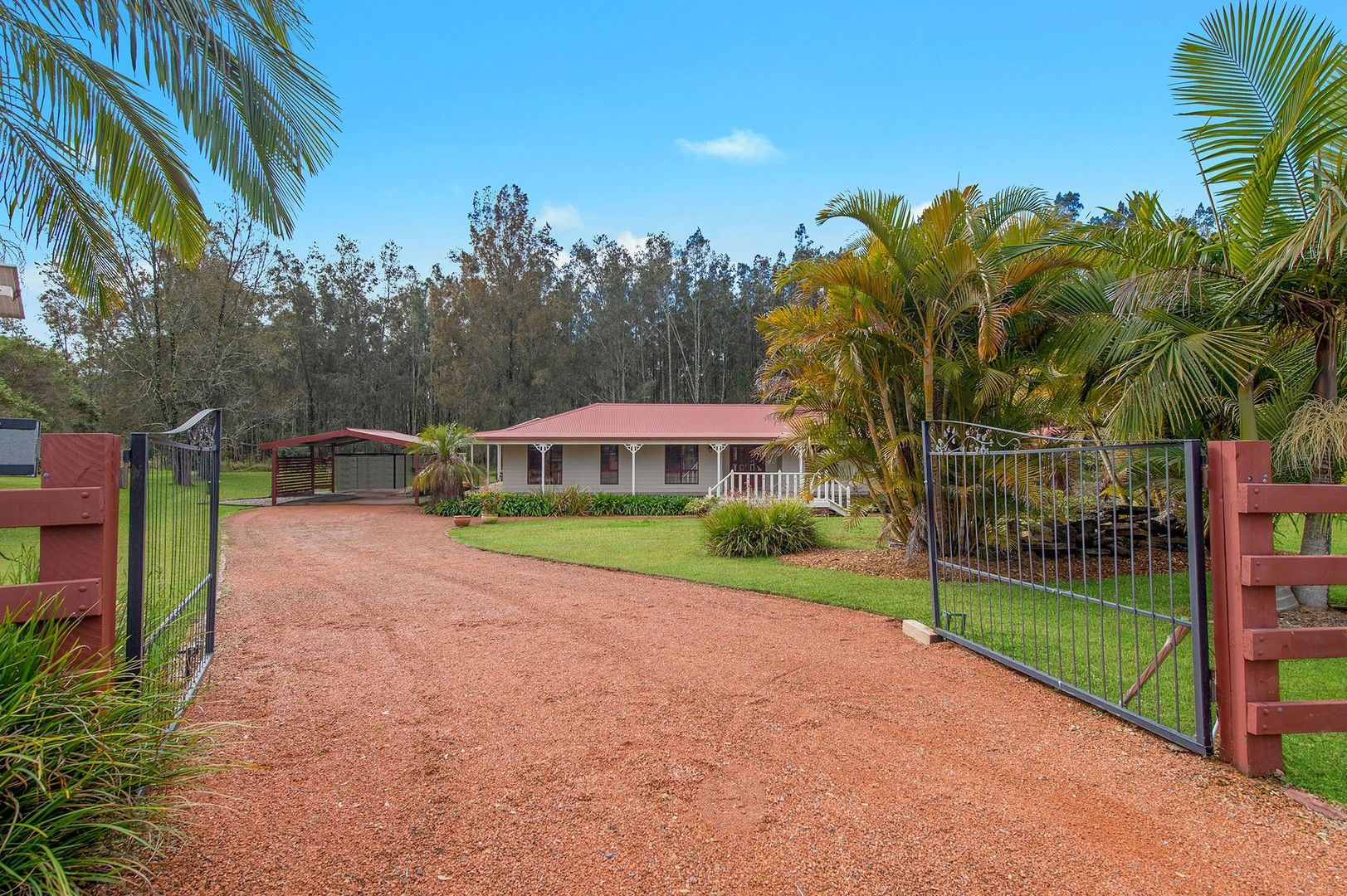 4 bedrooms House in 41 Springhill Place LAKE CATHIE NSW, 2445