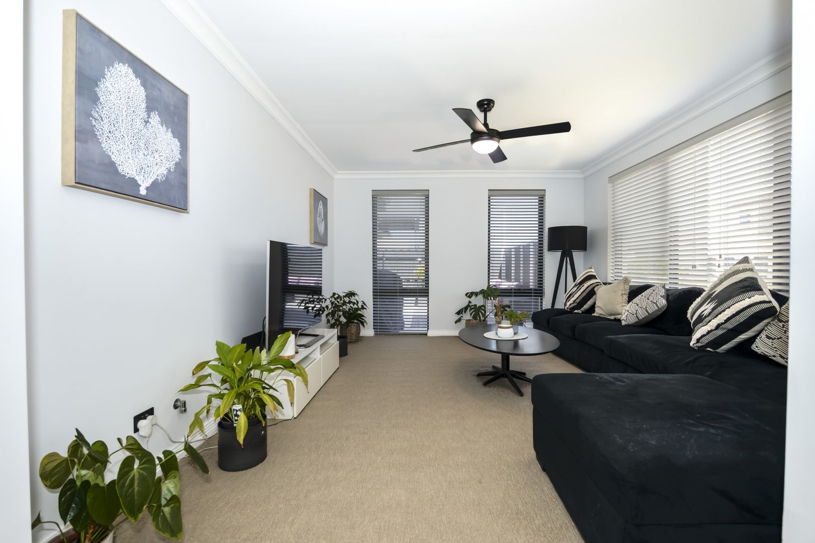 4 Catalina Place, Quinns Rocks WA 6030, Image 2