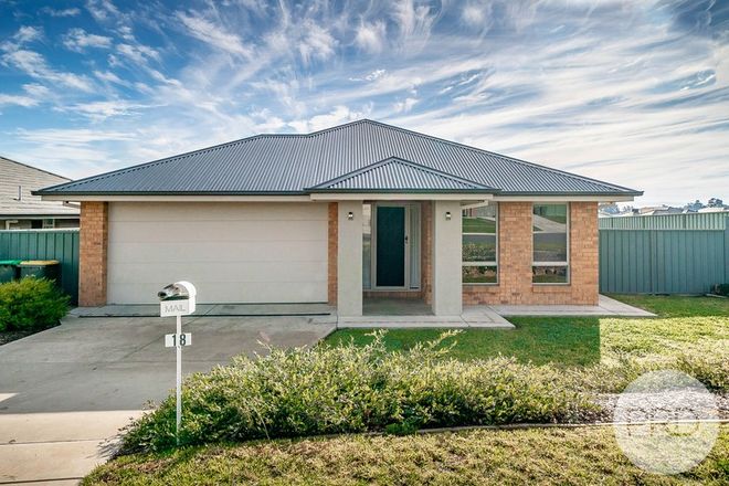 Picture of 18 Hazelwood Drive, FOREST HILL NSW 2651