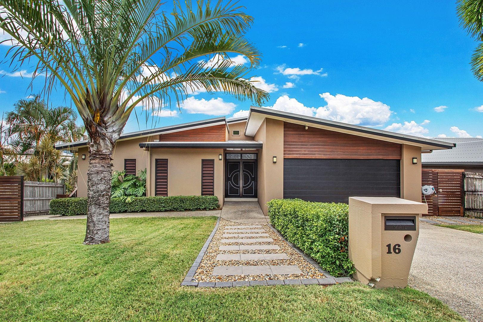 16 Whitehaven Crescent, Cannonvale QLD 4802 House For Rent 900