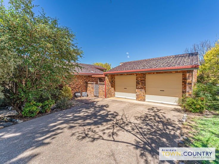 4 bedrooms House in 5 Sylvia Crescent ARMIDALE NSW, 2350