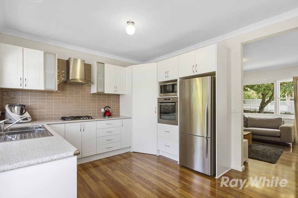 1/6 Warrien Court, Bayswater VIC 3153, Image 2