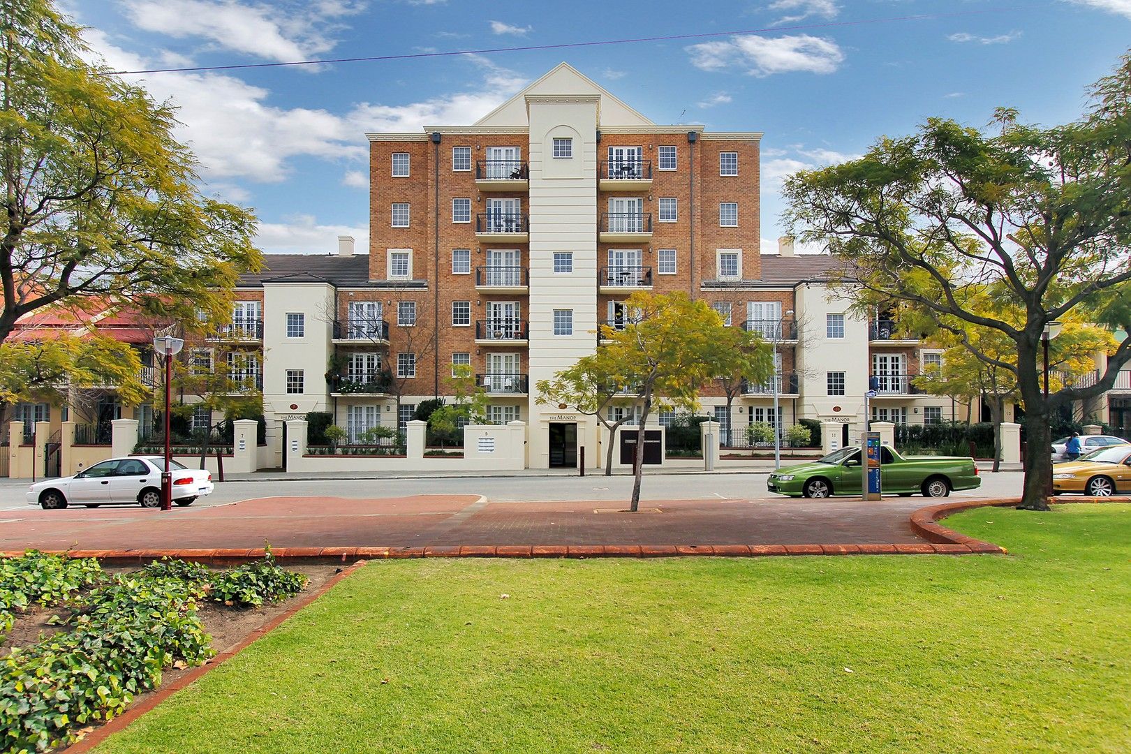 3 bedrooms Apartment / Unit / Flat in 12/9 Shenton Street NORTHBRIDGE WA, 6003