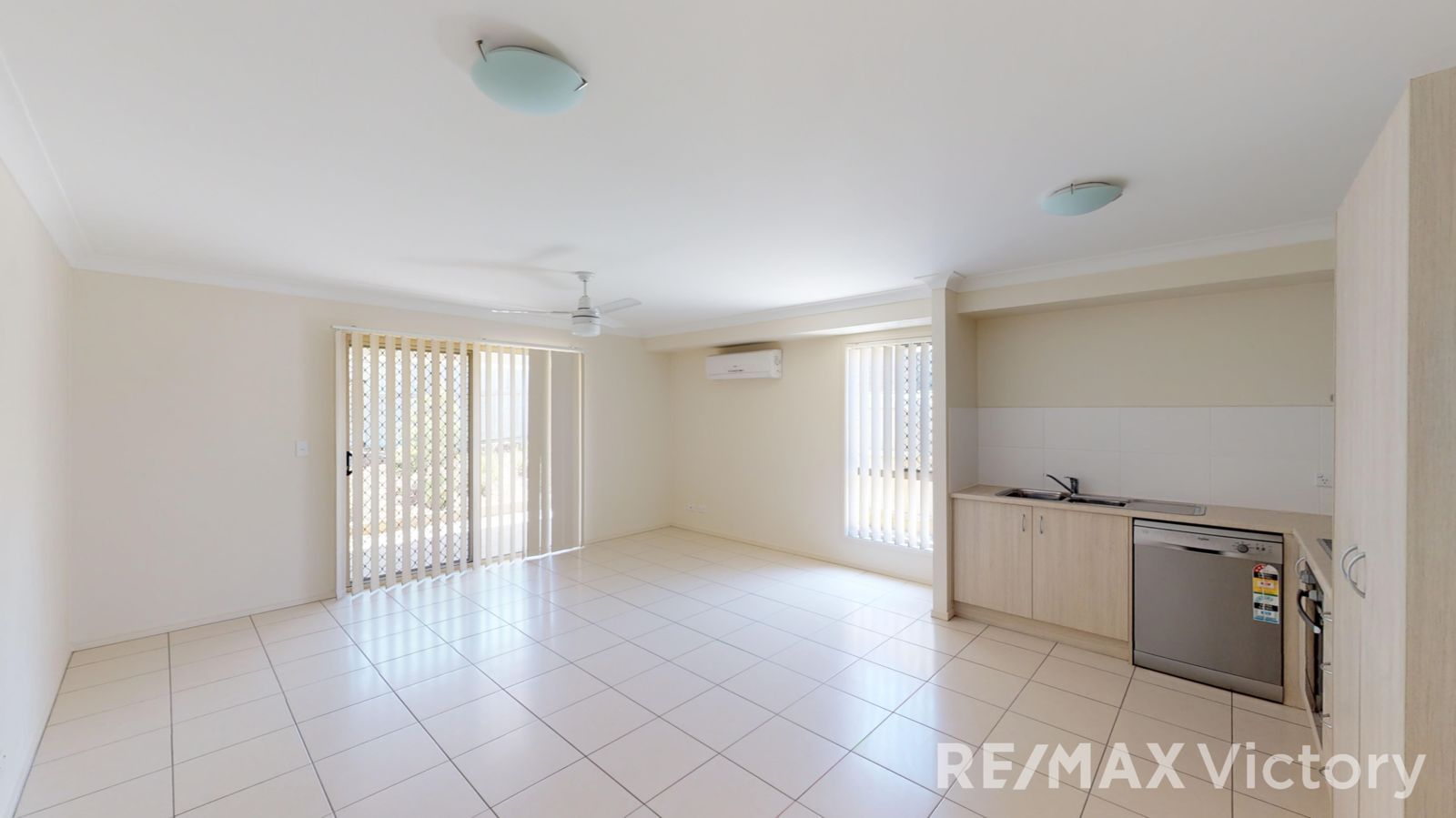 1&2/14 Coach Road West, Morayfield QLD 4506, Image 2