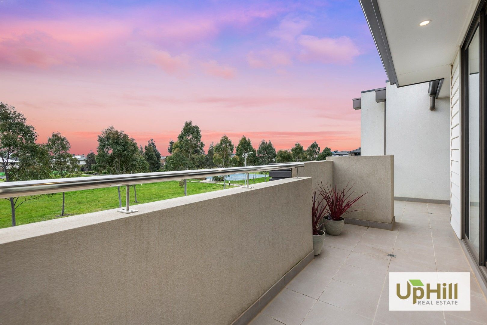 10 REVELWOOD WAY, Clyde North VIC 3978 Domain