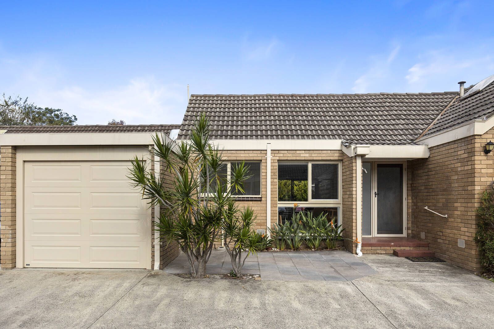 2 bedrooms Apartment / Unit / Flat in 8/15 Codrington Street SANDRINGHAM VIC, 3191