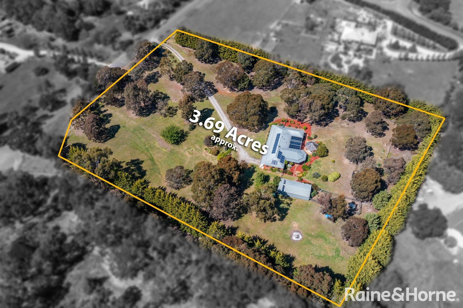 11 Stuart Court, Riddells Creek VIC 3431, Image 0