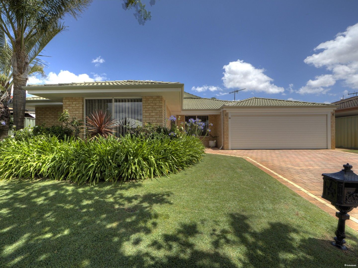 98 Towncentre Drive, Thornlie WA 6108, Image 0