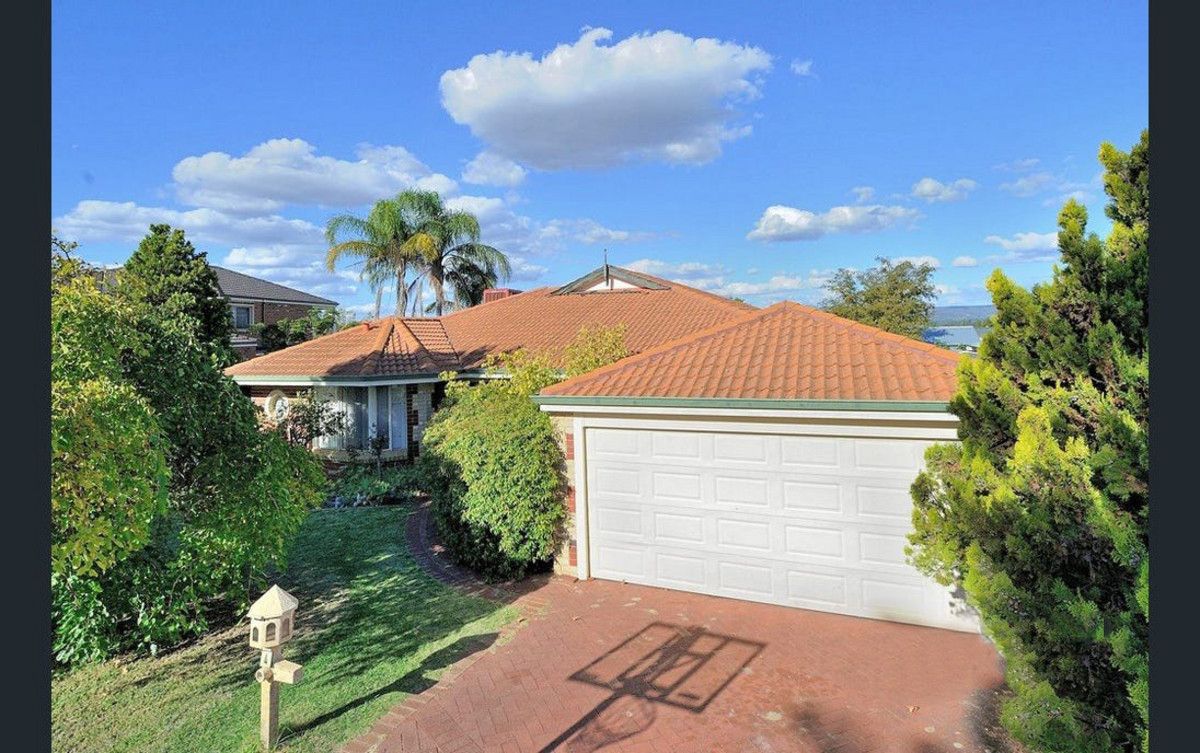 4 bedrooms House in 4 Lookout Circle ELLENBROOK WA, 6069