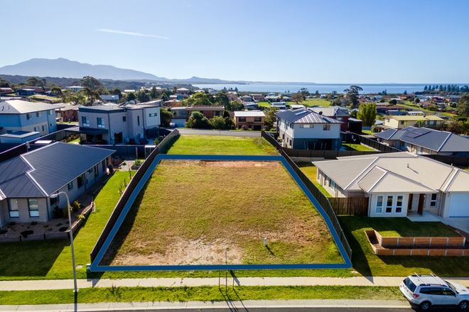 Picture of 36 Songlark Street, BERMAGUI NSW 2546