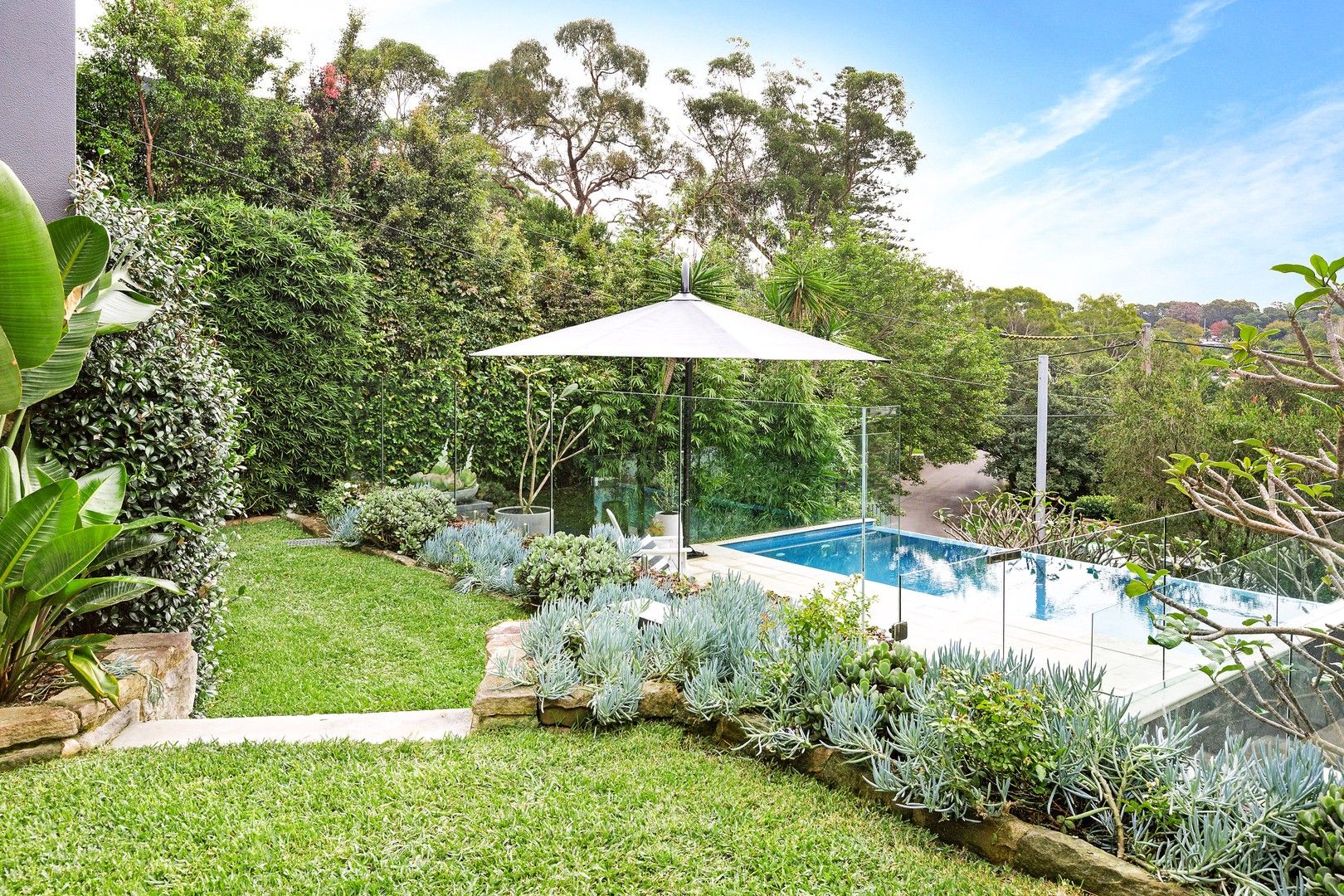 32 Sunnyside Crescent, Castlecrag NSW 2068, Image 2