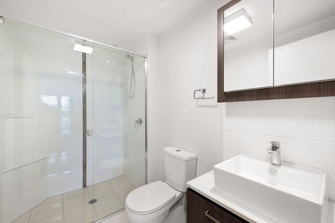 18/12 Barramul Street Bulimba 4171 - Image 6