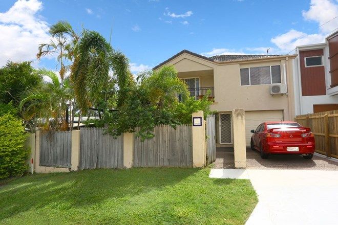 Picture of 2/12 Ewan Street, SOUTHPORT QLD 4215