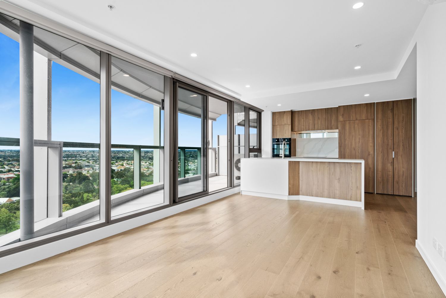 2 bedrooms Apartment / Unit / Flat in 1608/15 Everage Street MOONEE PONDS VIC, 3039
