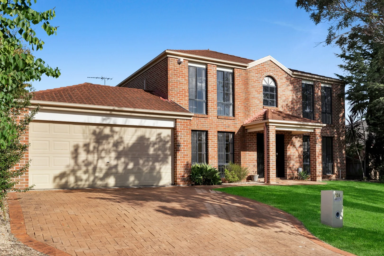 136 Waterworth Drive, Mount Annan NSW 2567
