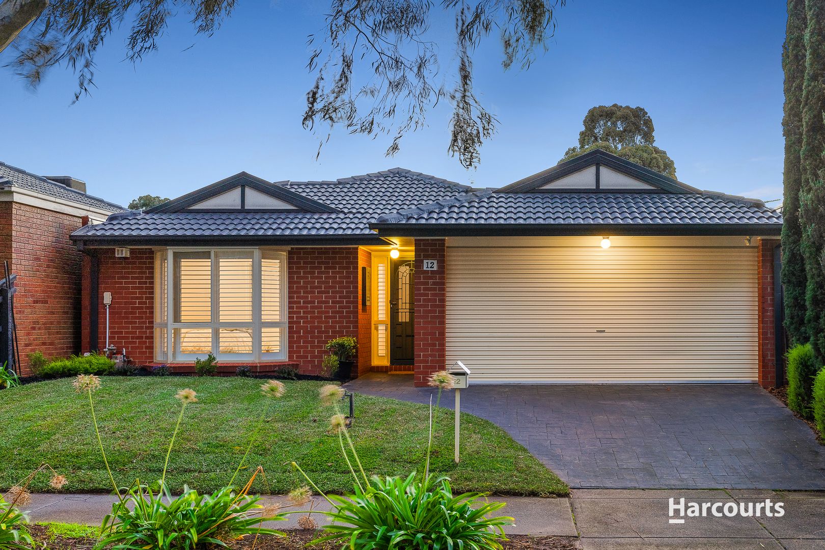 12 Feathertop Chase, Burwood East VIC 3151
