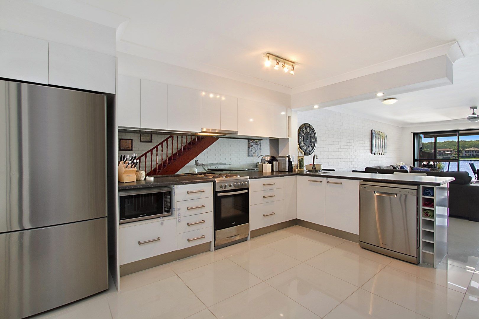 Unit 30/13 Shrike Ct, Burleigh Waters QLD 4220, Image 0