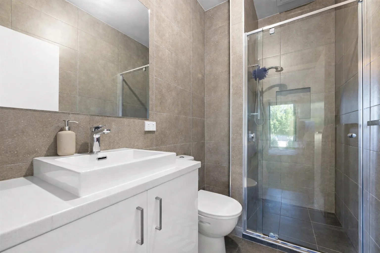 Additional image 6 of 13 Adriatic Circuit, Clyde VIC 3978