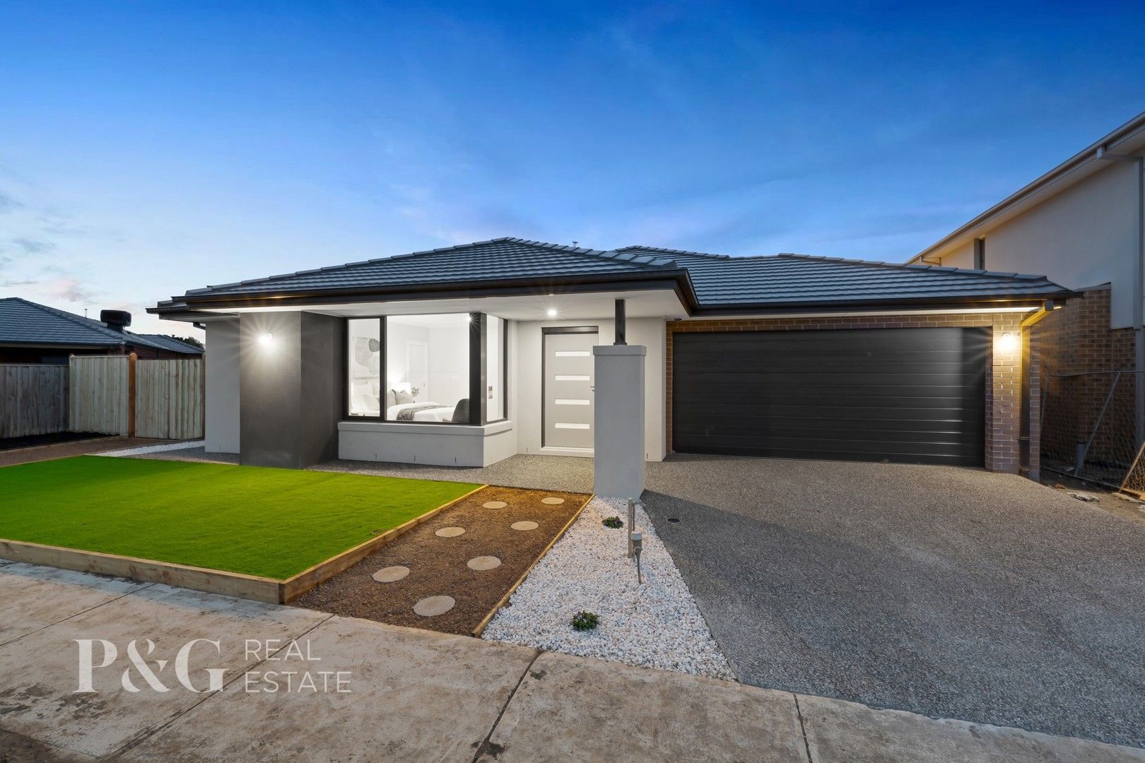 4 bedrooms House in 14 Artois Road BERWICK VIC, 3806