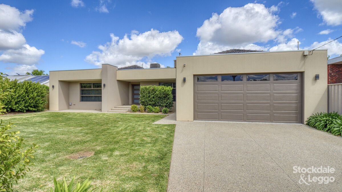 4 bedrooms House in 106 Orr Street SHEPPARTON VIC, 3630