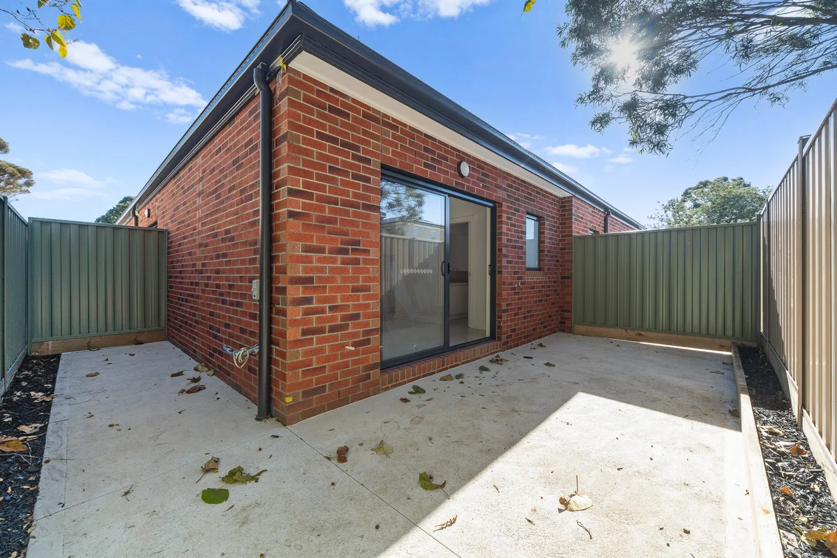 Additional image 6 of 2/7 Carluke Close, Berwick VIC 3806