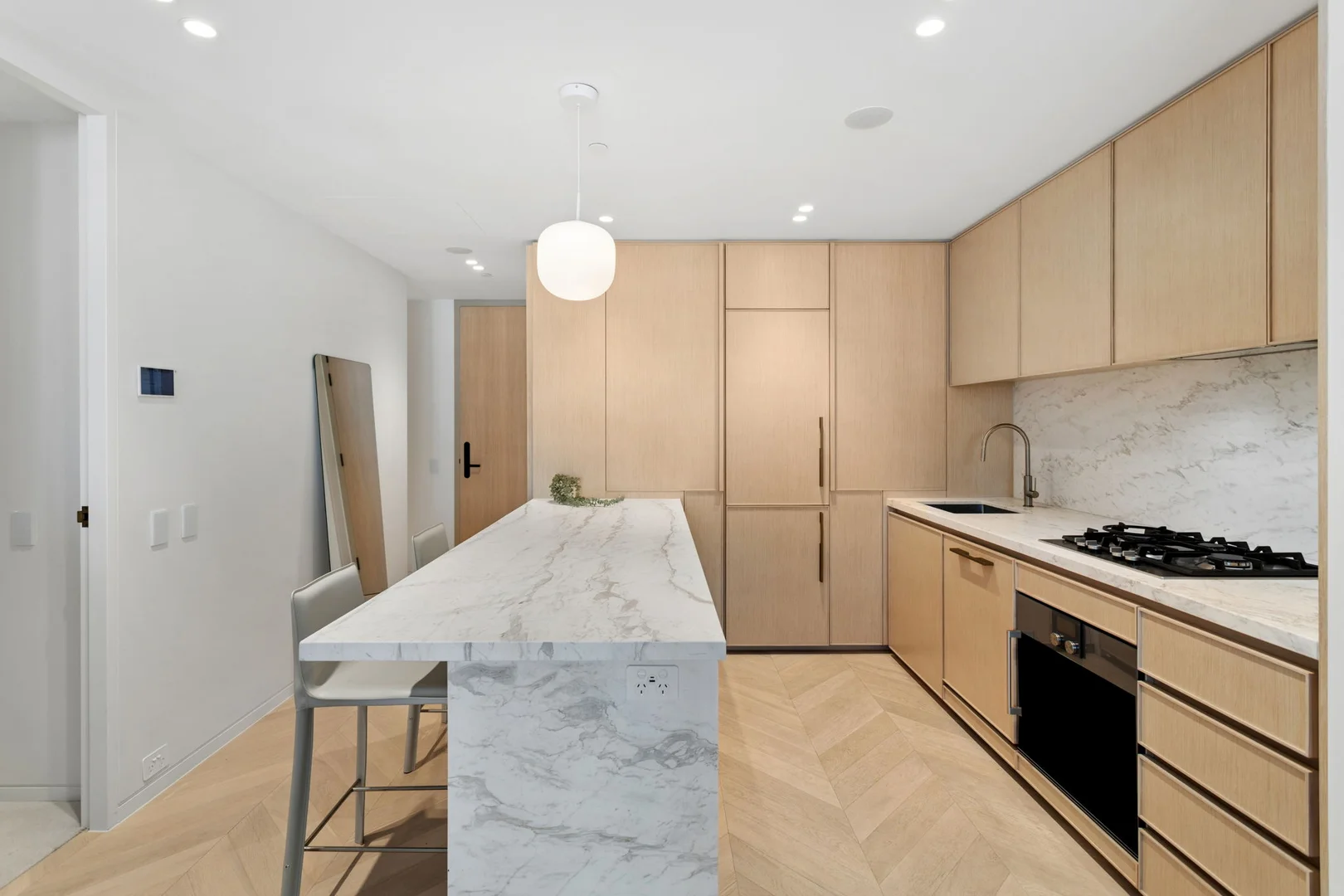 Additional image 3 of 905/168 Walker Street, North Sydney NSW 2060