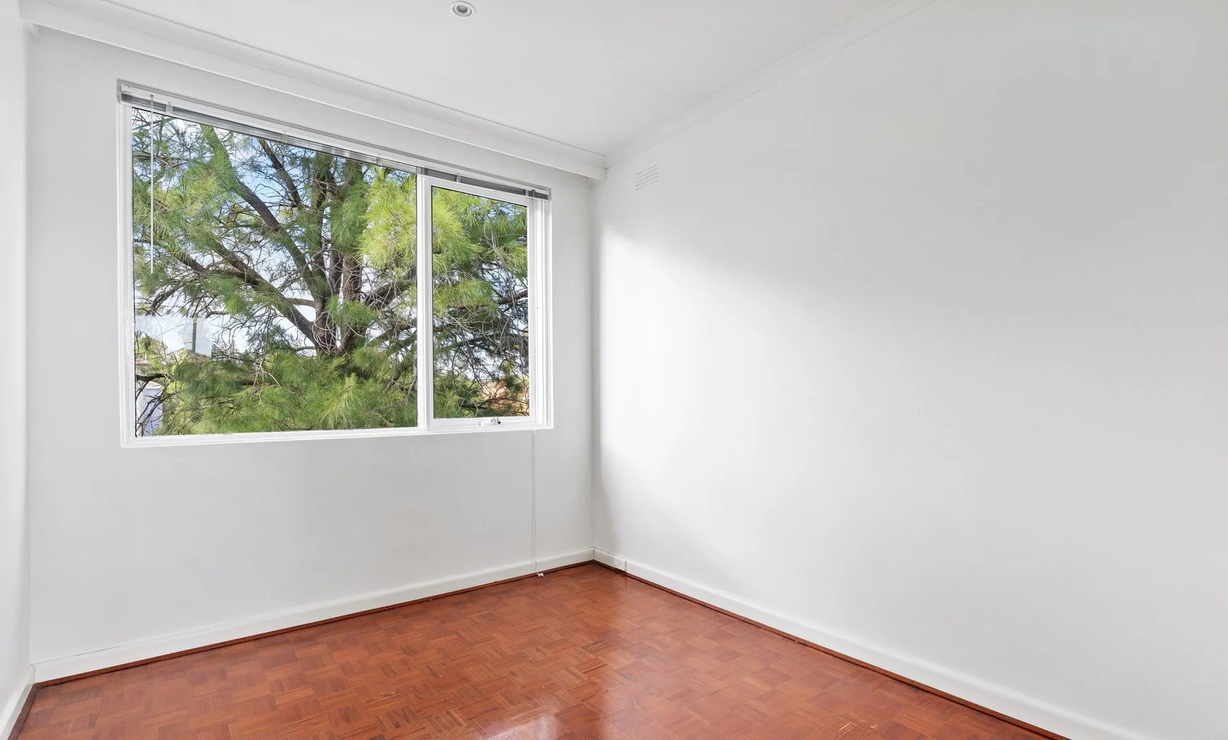 Additional image 4 of Unit 12/5 The Avenue, Windsor VIC 3181