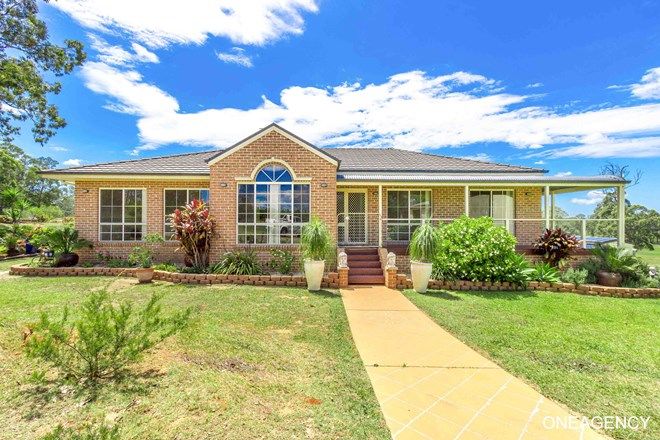 Picture of 4 Waratah Drive, YARRAVEL NSW 2440