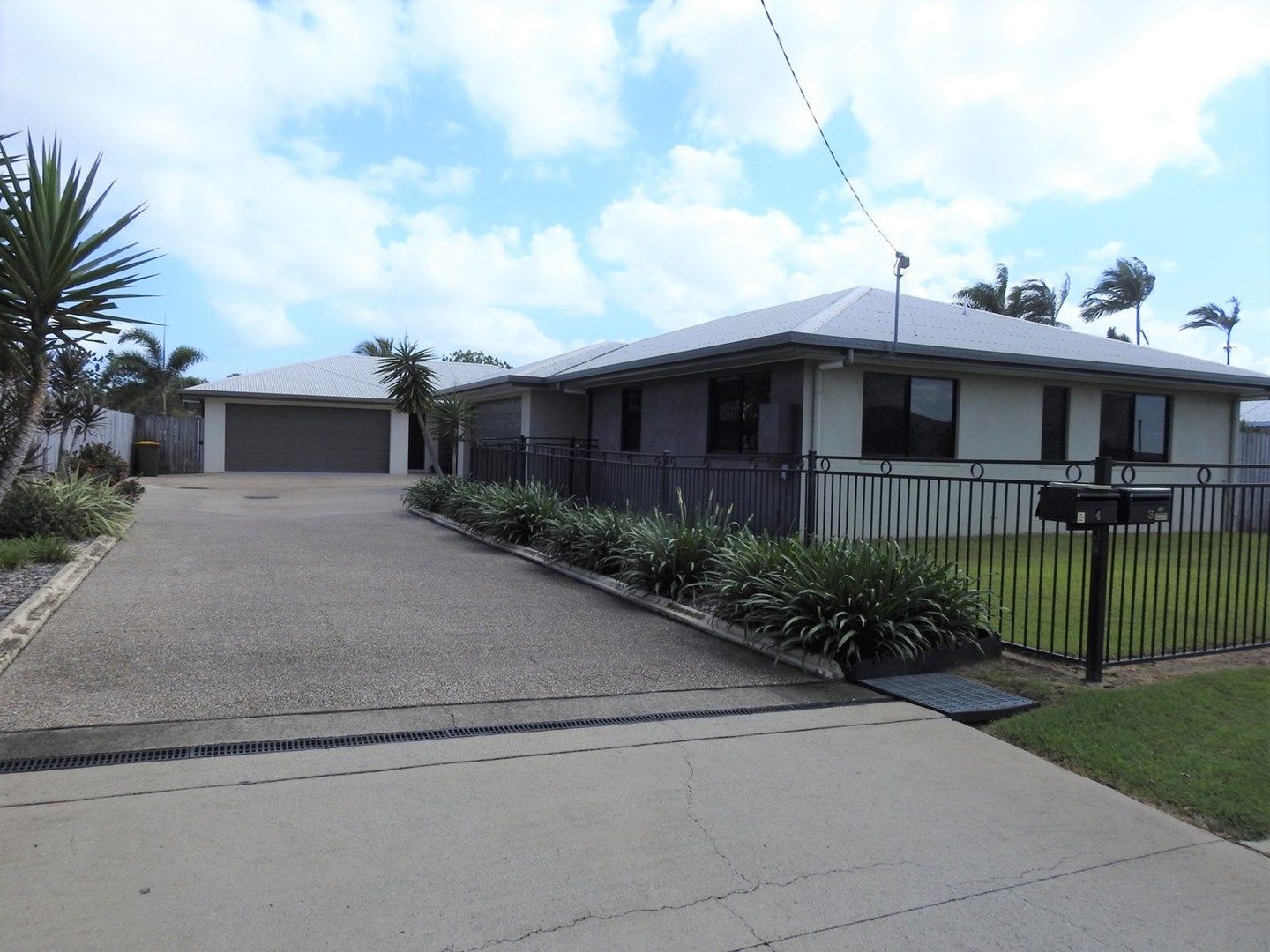 4/15-17 Creek Street, North Mackay QLD 4740, Image 0