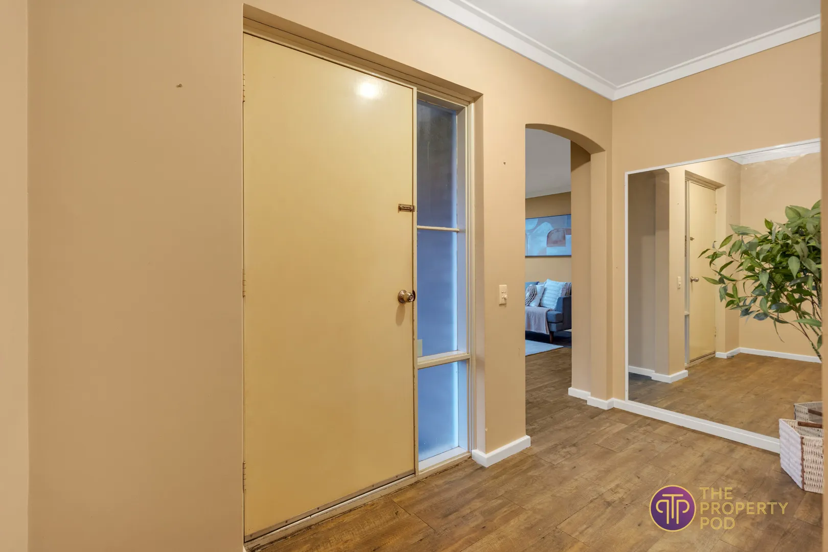 House in Huntingdale - View 4