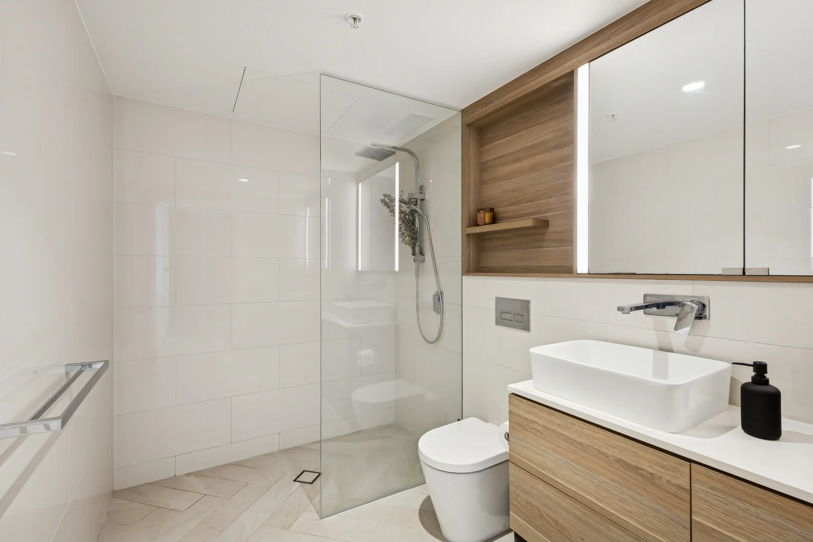 Additional image 17 of 2207/1 Geoffrey Bolton Avenue, Perth WA 6000