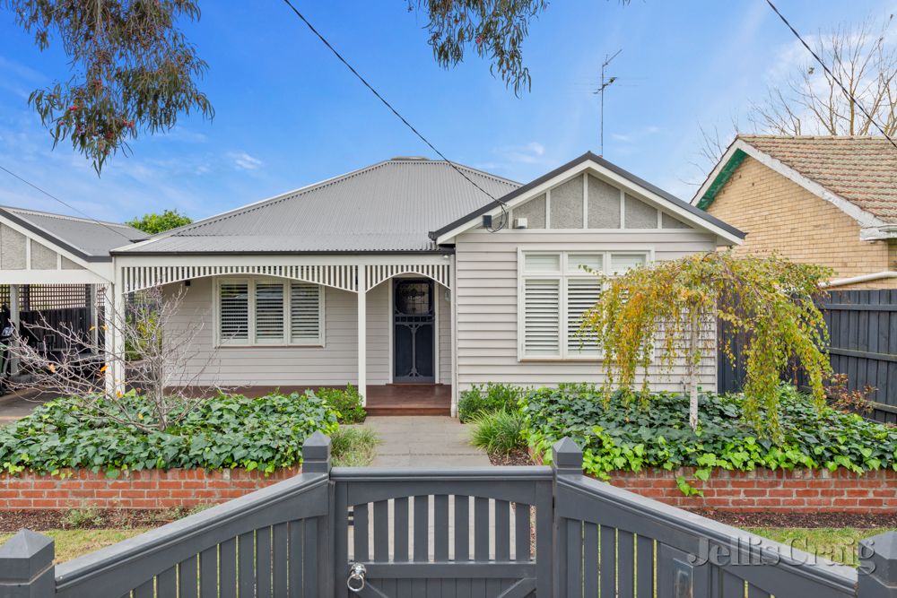 136 Ivanhoe Parade, Ivanhoe VIC 3079 House For Rent 795.00 Domain