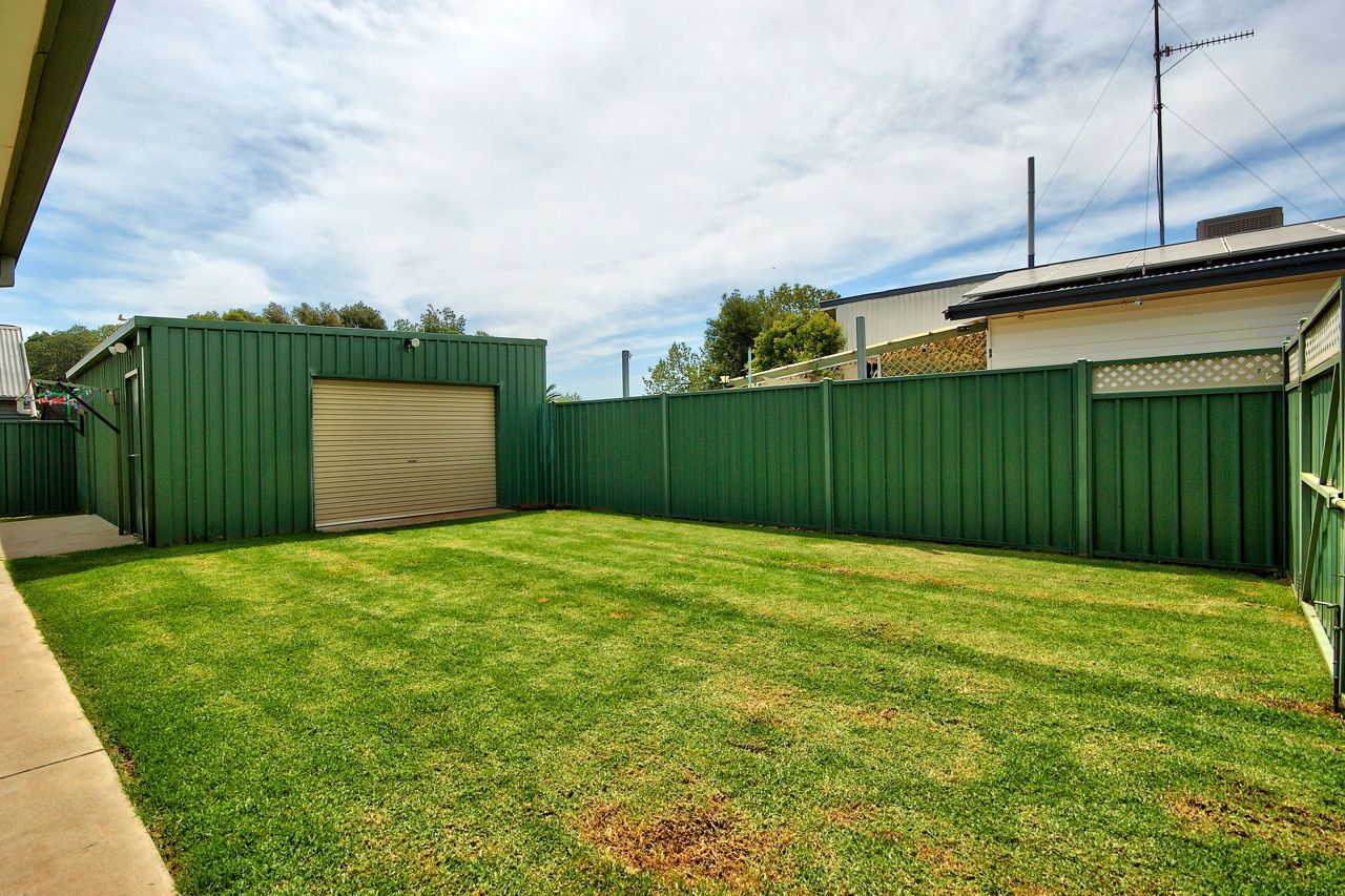 83 Russell Street, Deniliquin NSW 2710, Image 1