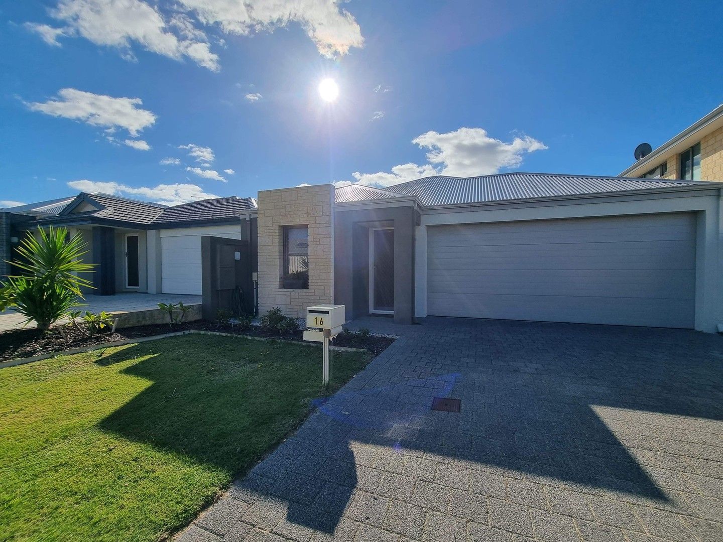 16 Tambrey Avenue, Golden Bay WA 6174, Image 0