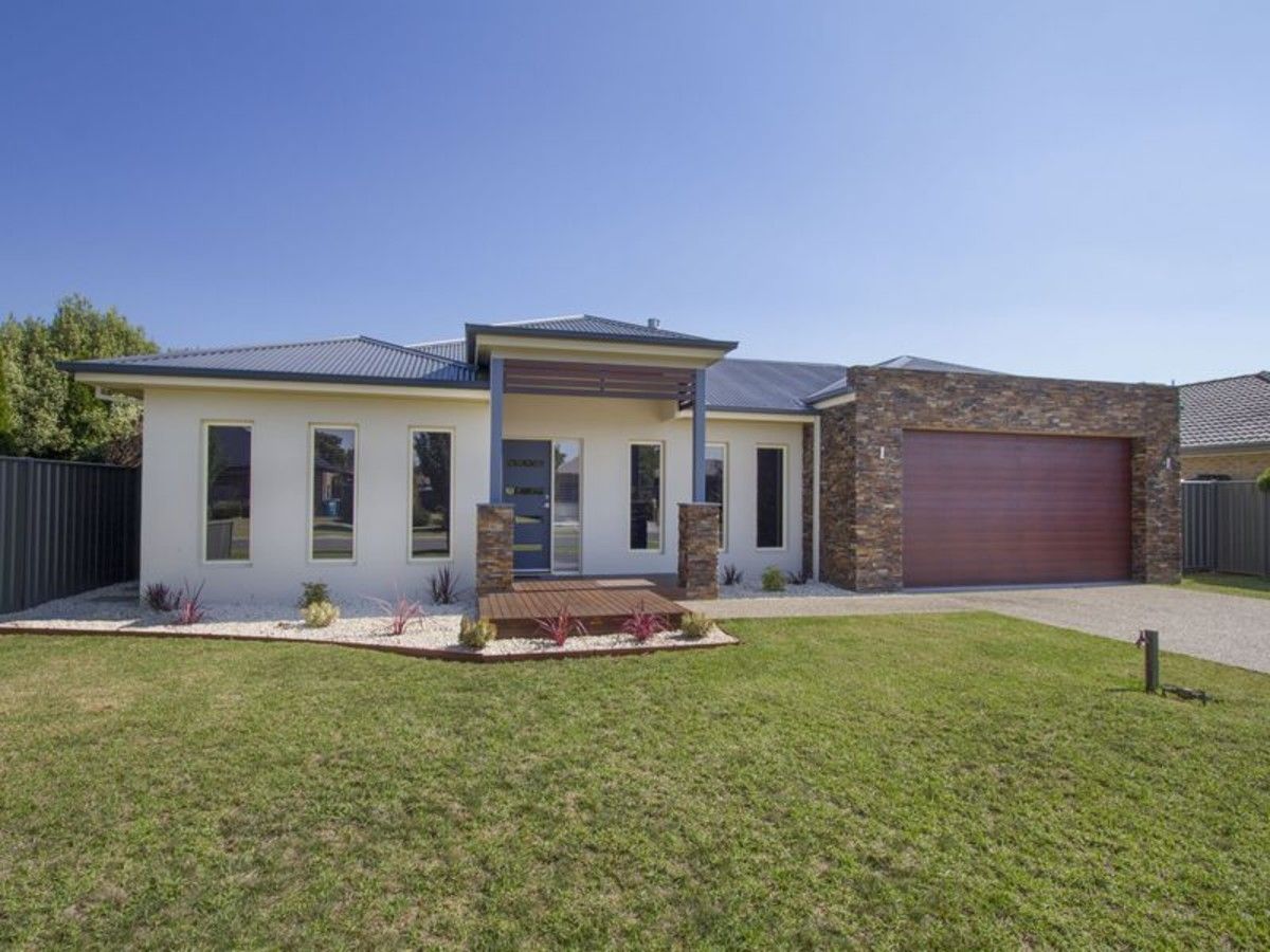 35 Dryden Place, Sale VIC 3850, Image 0