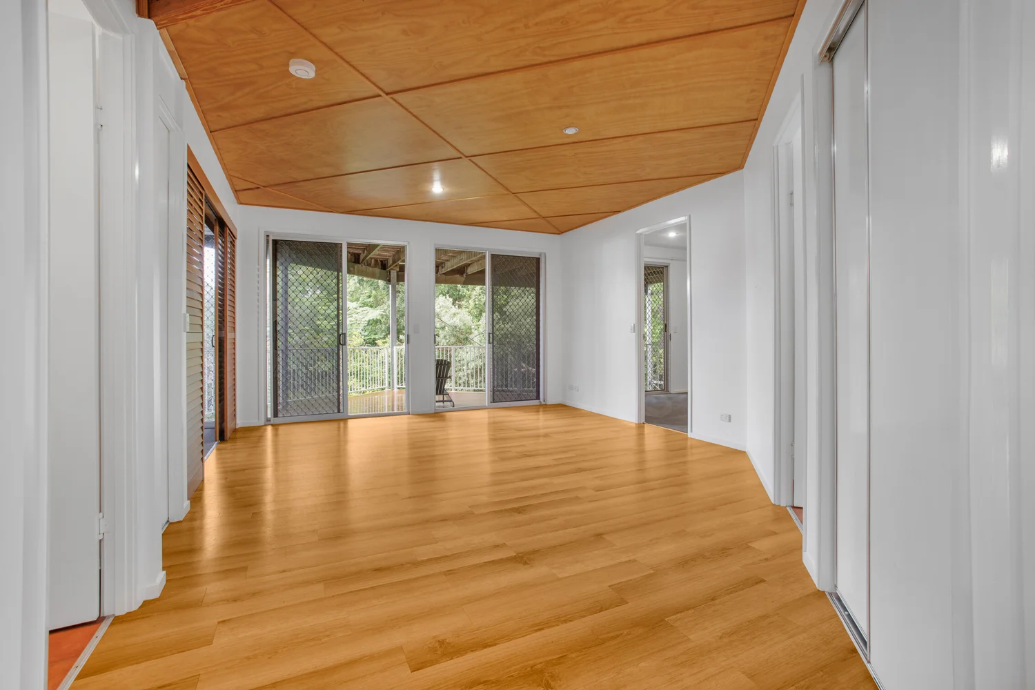 Additional image 10 of 34 Yakola Parade, Alexandra Headland QLD 4572