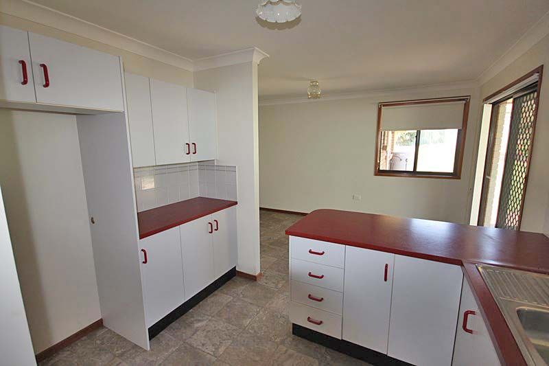 2 Dominion Ave, Singleton NSW 2330, Image 2