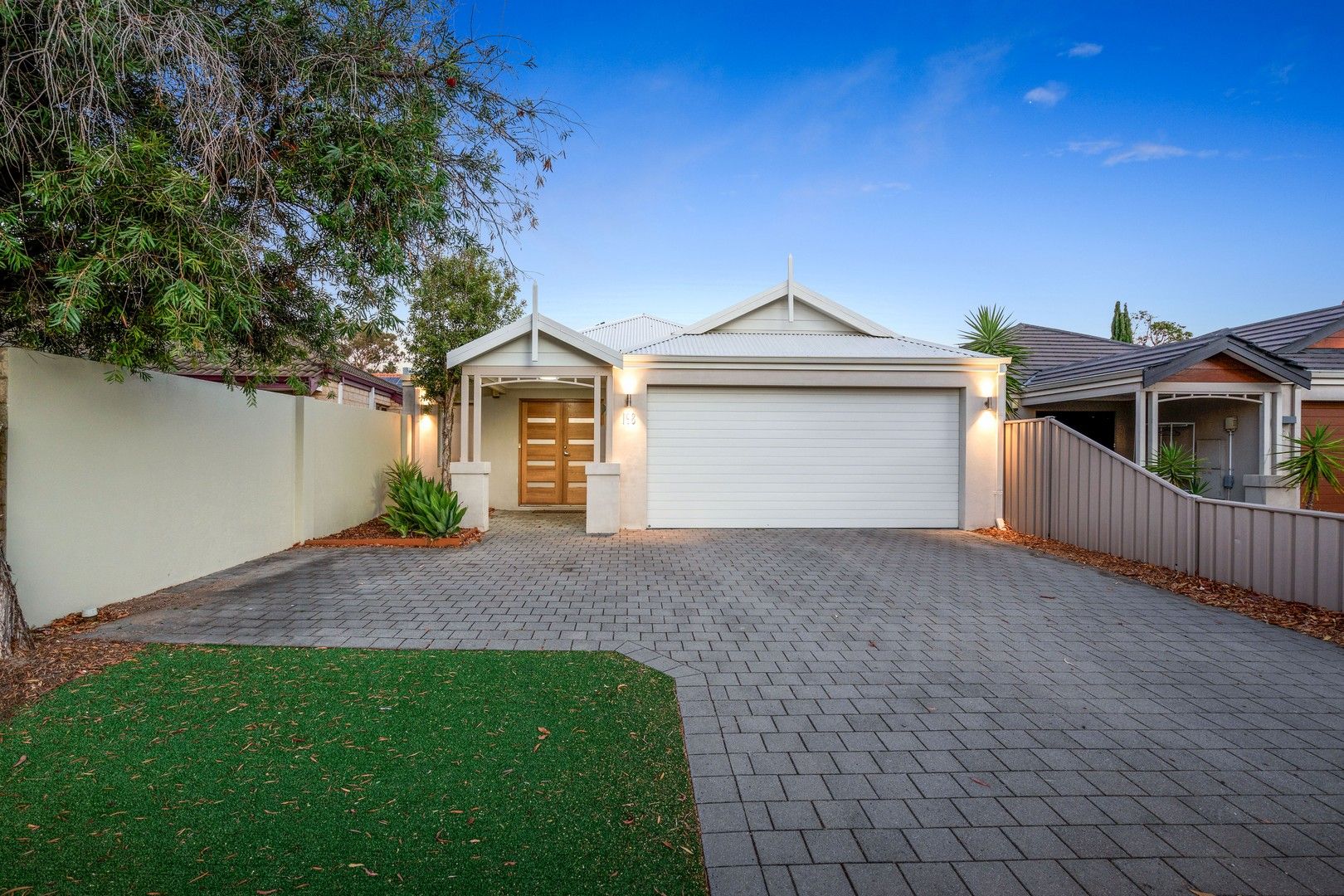4 bedrooms House in 198 Riseley Street BOORAGOON WA, 6154