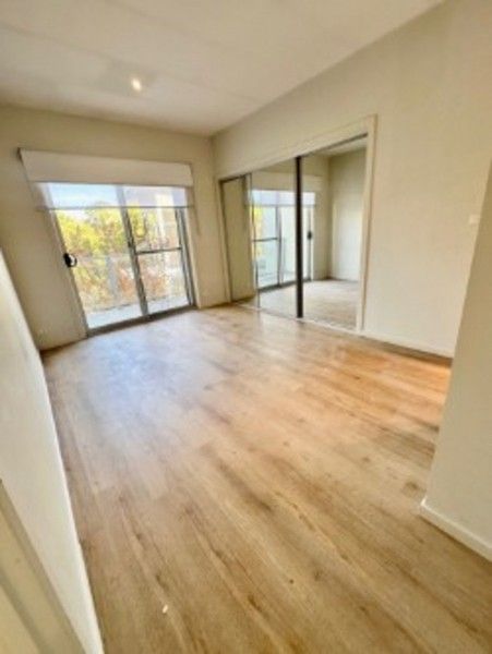1 bedrooms Apartment / Unit / Flat in 4/15 Fox Place LYNEHAM ACT, 2602