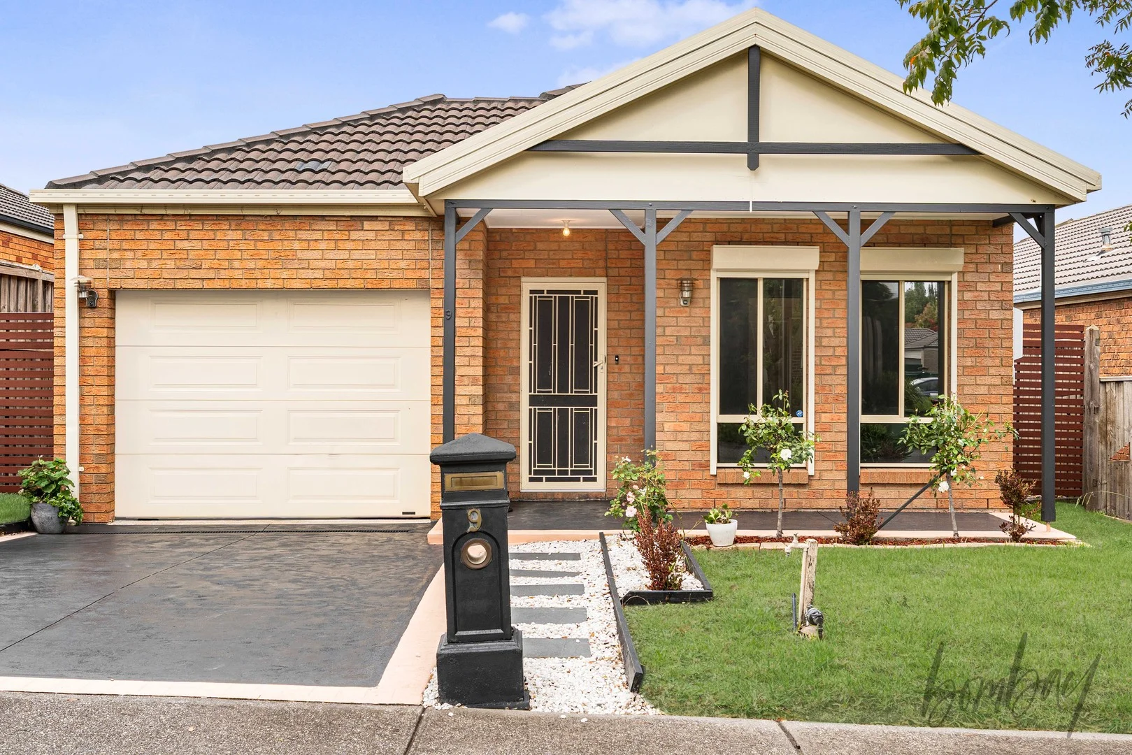 Additional image 2 of 9 Hoxton Crescent, Craigieburn VIC 3064