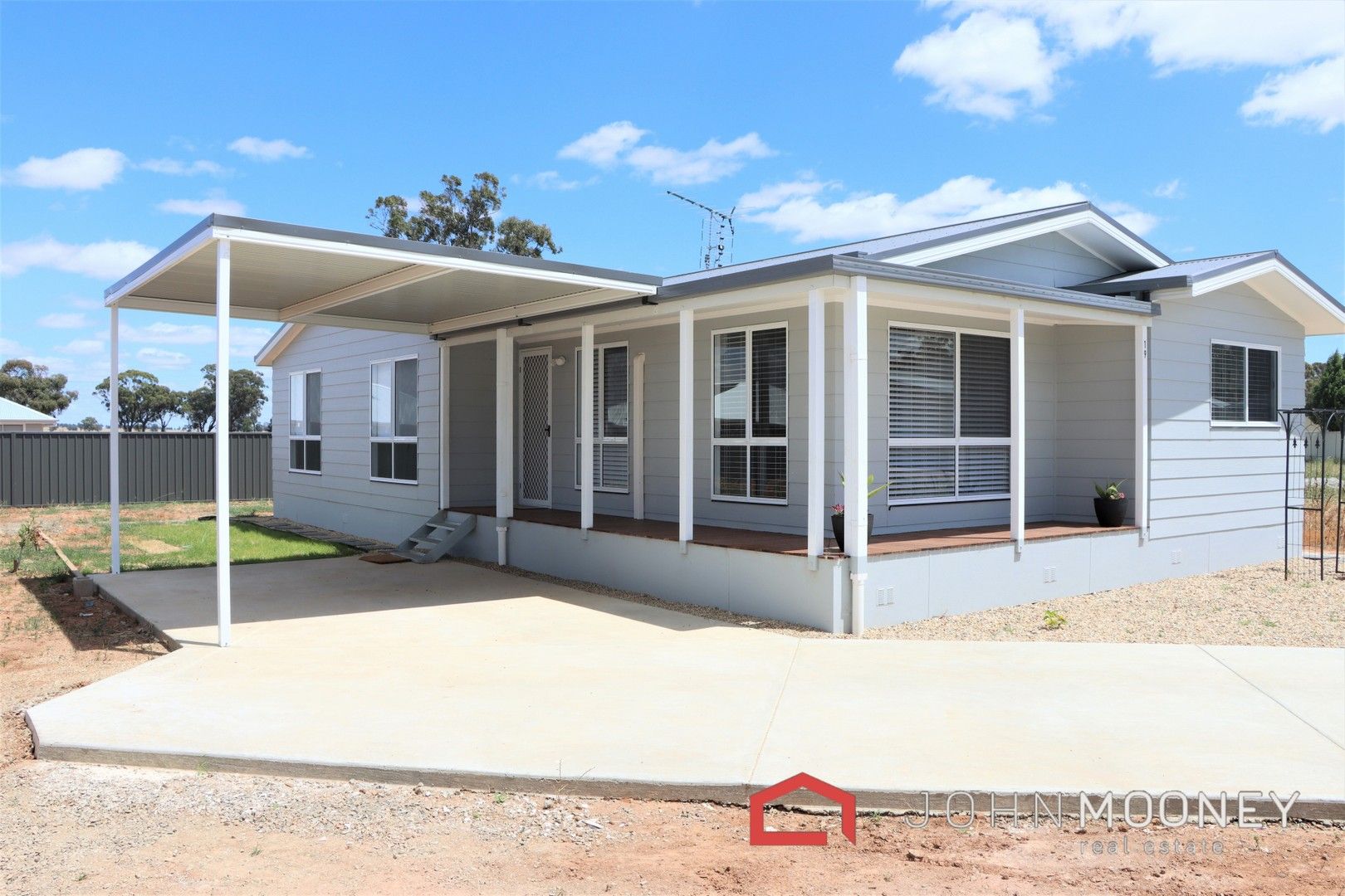 19 Rockliff Court, Lockhart NSW 2656, Image 0