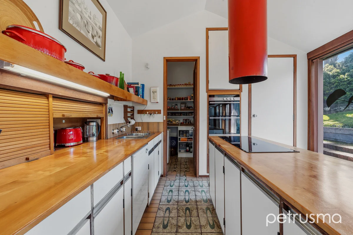 43 Robin Court, Lindisfarne TAS 7015 | Domain