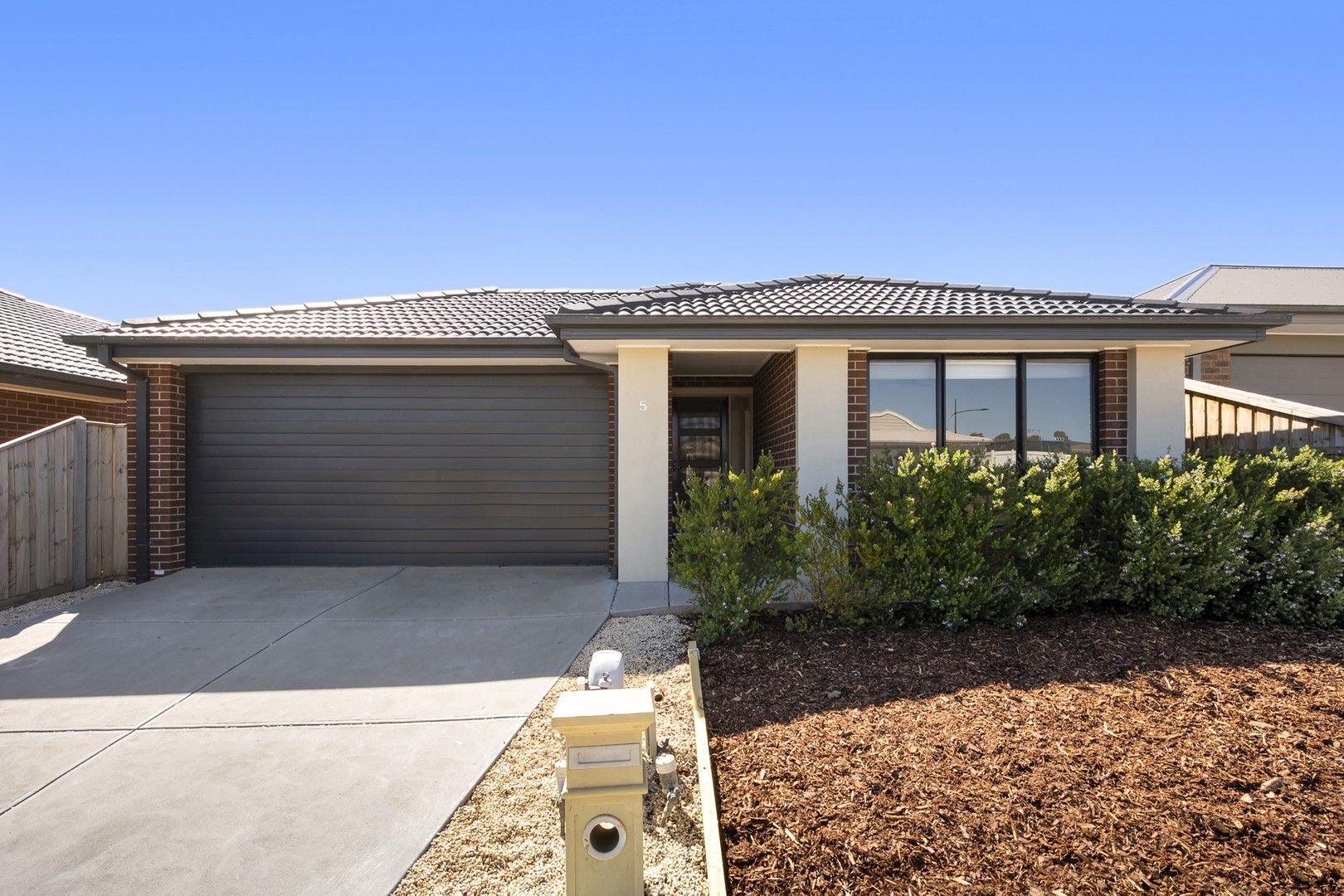 4 bedrooms House in 5 Tully Street CHARLEMONT VIC, 3217
