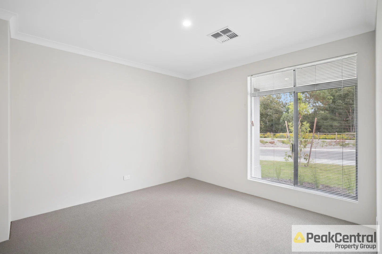 Additional image 2 of 54 Glimmer Loop, Bennett Springs WA 6063