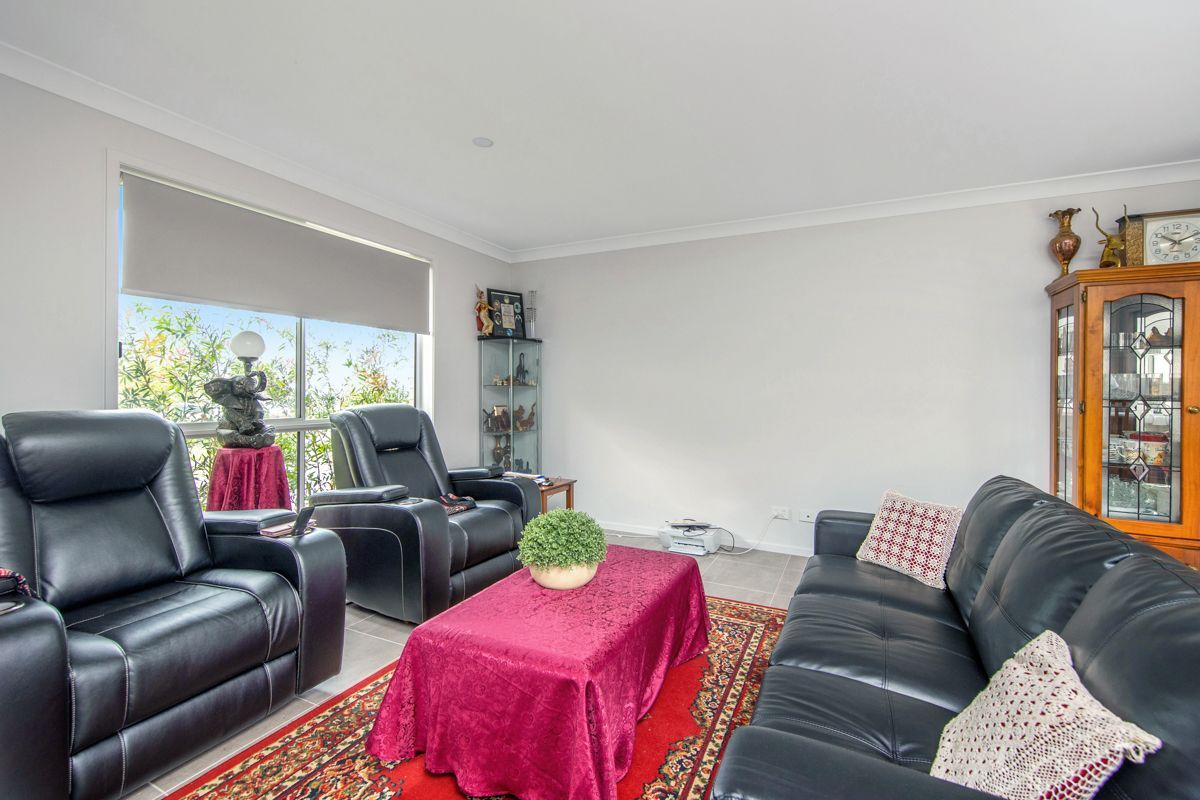 124 Awabakal Drive, Fletcher NSW 2287, Image 2