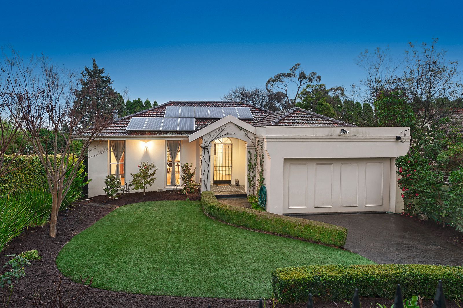 16 Chaucer Crescent, Canterbury VIC 3126, Image 0