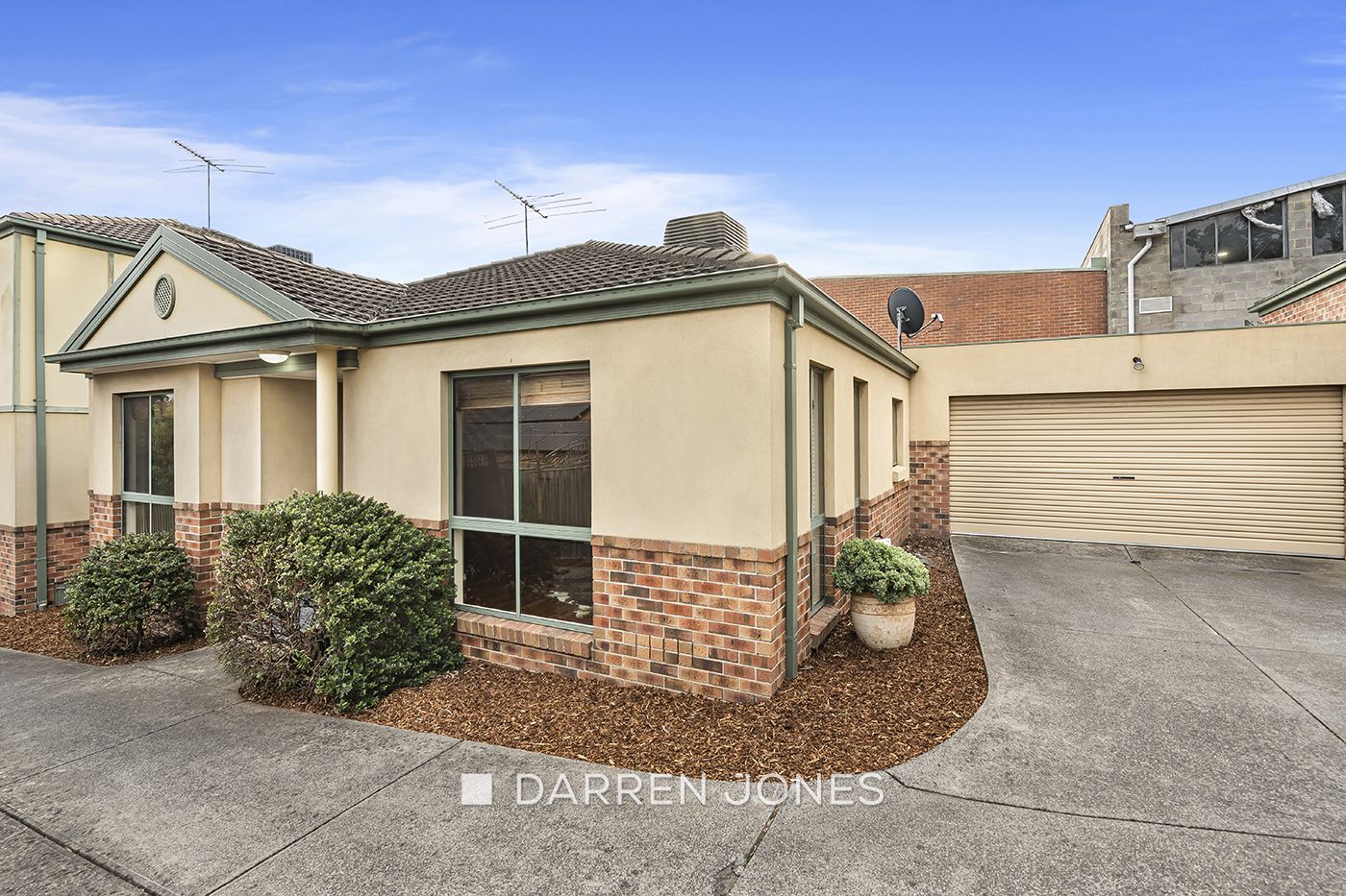 2/1 Graeme Avenue, Montmorency VIC 3094, Image 1