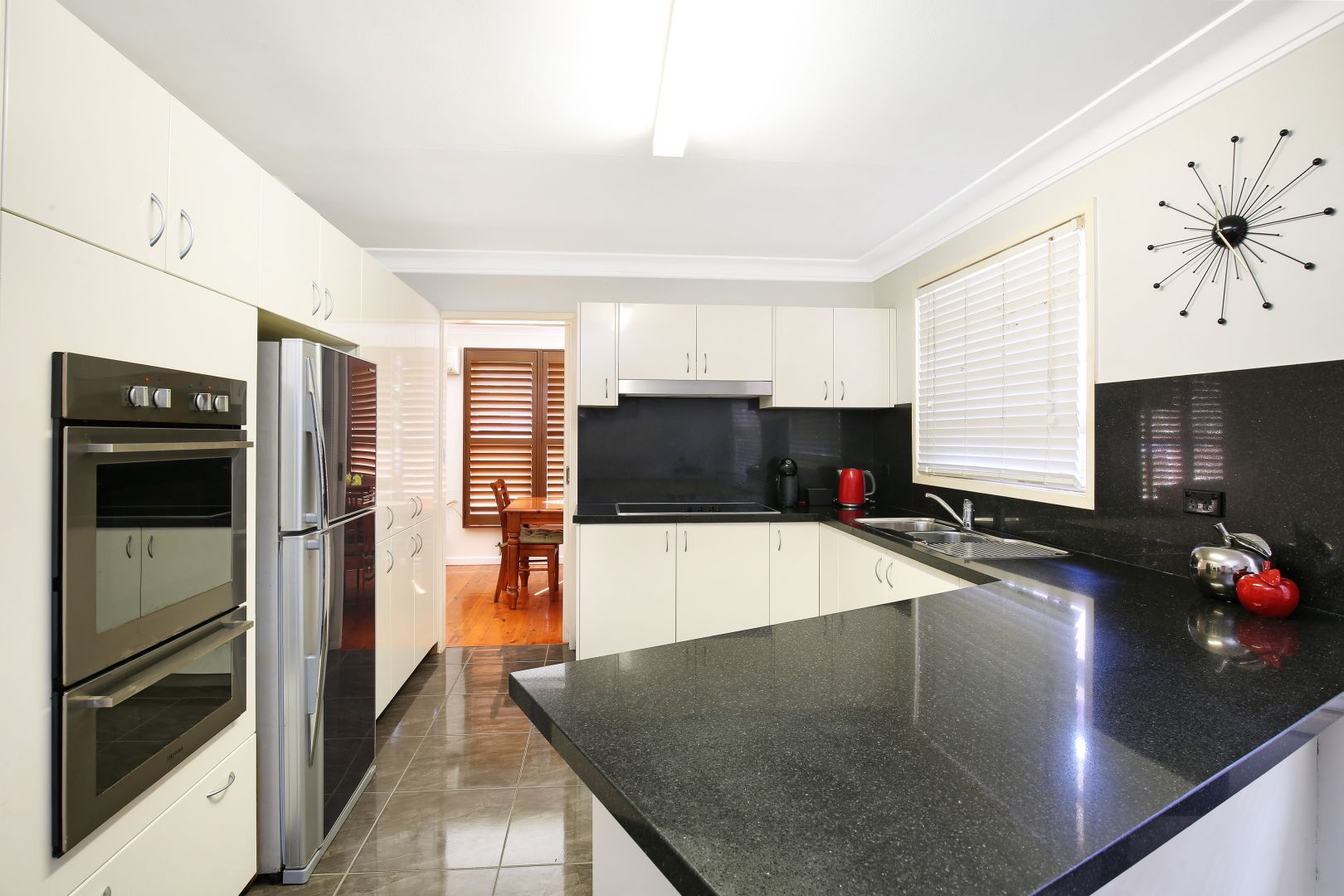 13 Harkness Avenue, Keiraville NSW 2500, Image 2