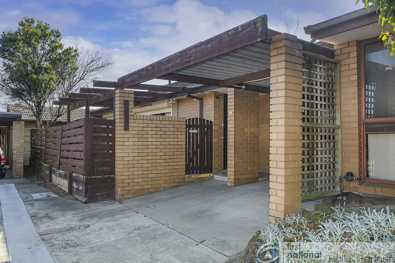 2 bedrooms Apartment / Unit / Flat in 15/10 Tarene Street DANDENONG VIC, 3175